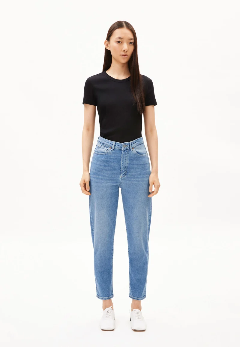 MAIRAA HIGH WAIST MOM JEANS | herse