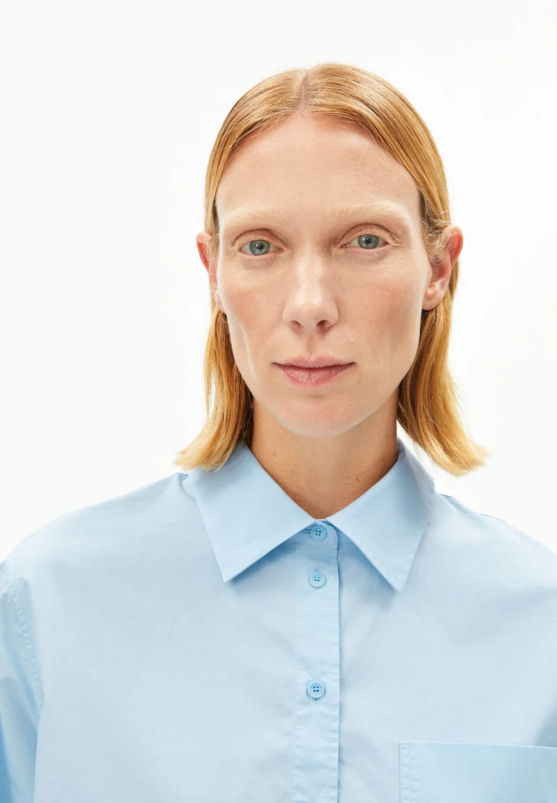 WEITE POPLIN BLUSE | blue glow