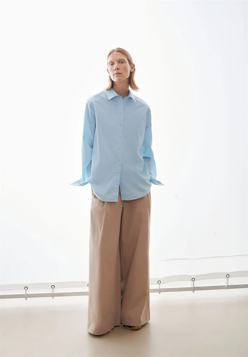 WEITE POPLIN BLUSE | blue glow