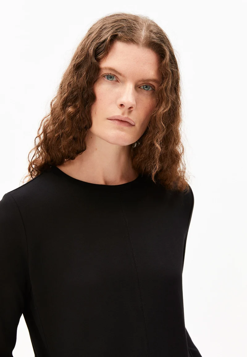 MAARILIANA LANGÄRMLIGES JERSEYKLEID | black
