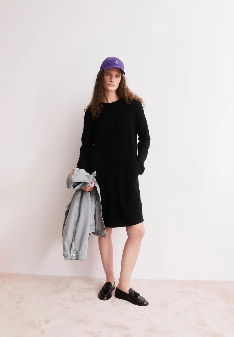 MAARILIANA LANGÄRMLIGES JERSEYKLEID | black