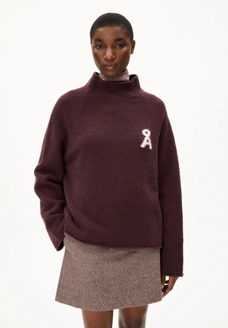 ICONIC Å MONALAA BOUCLÉ