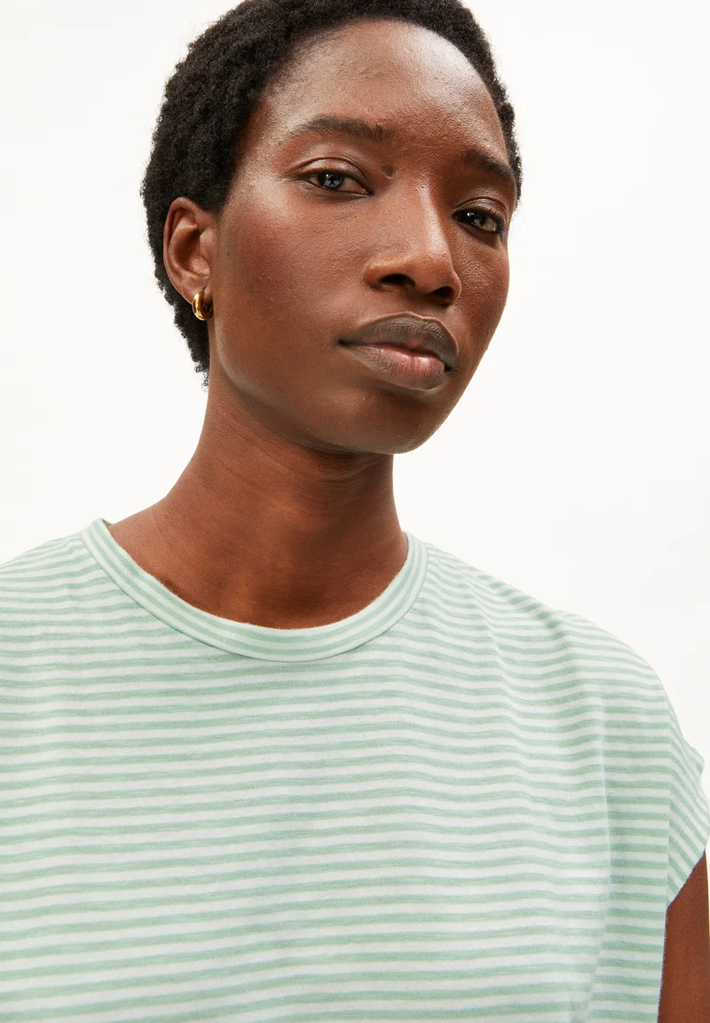 SLUB JERSEY GESTREIFTES T-SHIRT | oatmilk-foam