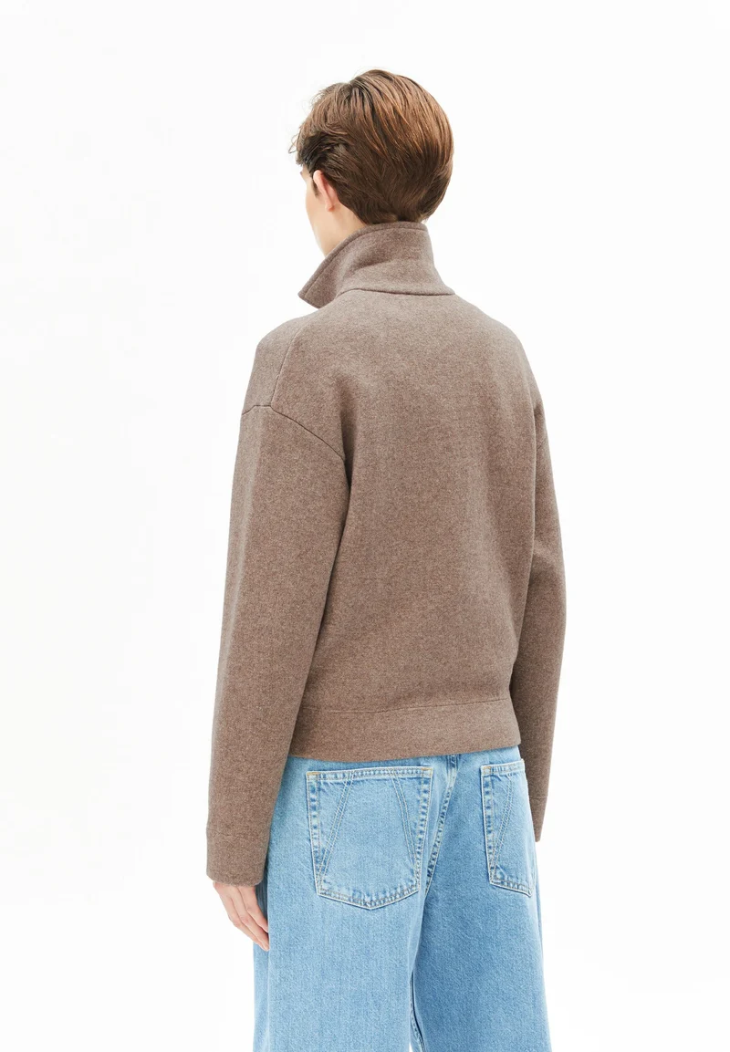 KURZE STRICKJACKE | cinnamon dust melange