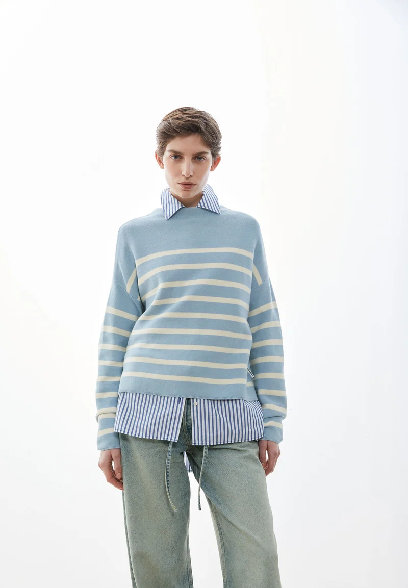 MERINAA GESTREIFTER STRICKPULLOVER | blue glow-oatmilk
