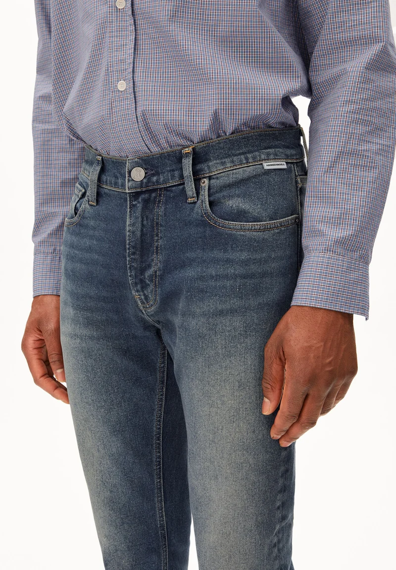 IAAN SLIM JEANS | corindi