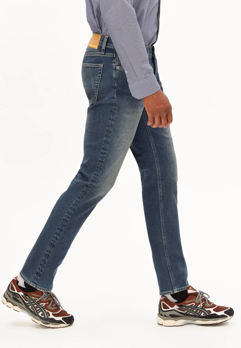 IAAN SLIM JEANS | corindi