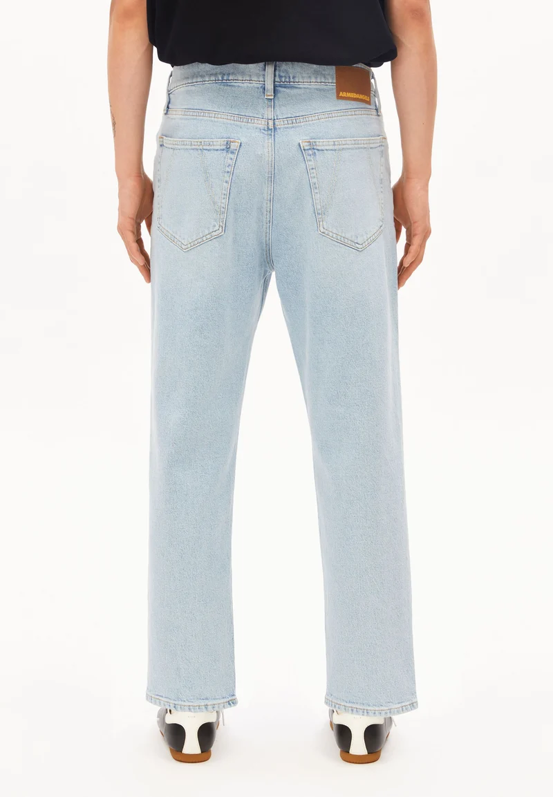 MAAKX RELAXED TAPERED JEANS | eman