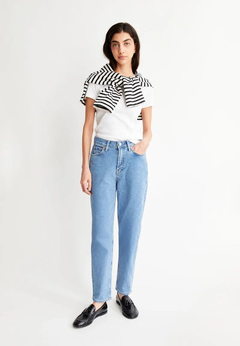 MAIRAA HIGH WAIST MOM JEANS | europie