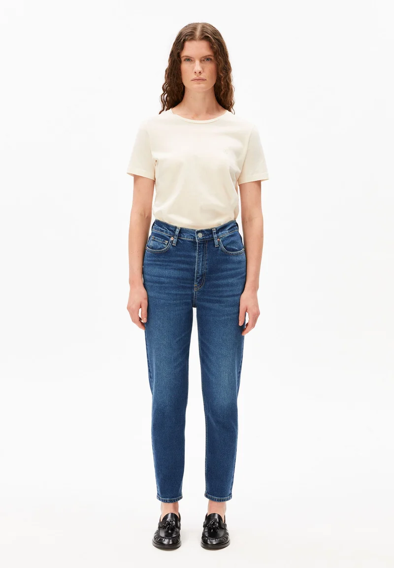 MAIRAA HIGH WAIST MOM JEANS | carme