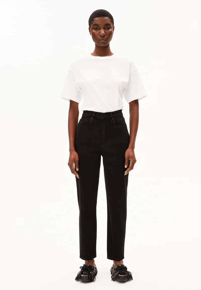 MAIRAA HIGH WAIST MOM JEANS | black