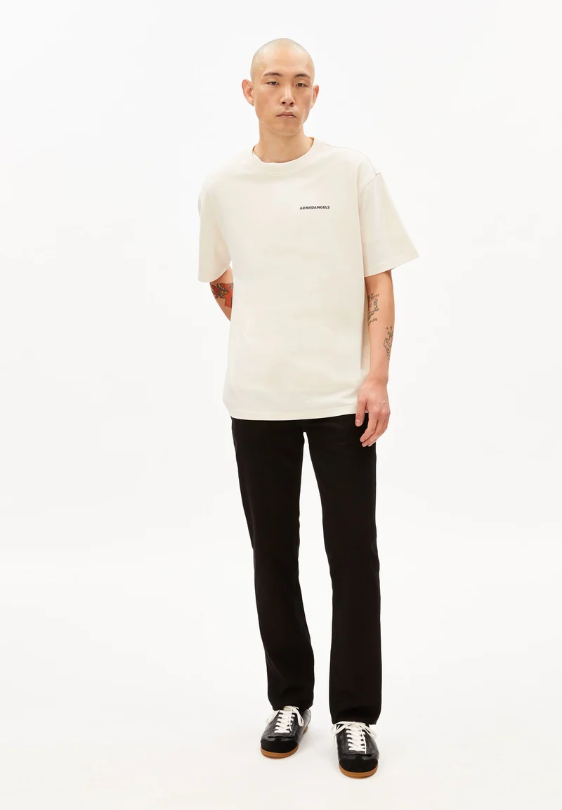 MAARKOS OUTGROWN T-SHIRT | pure