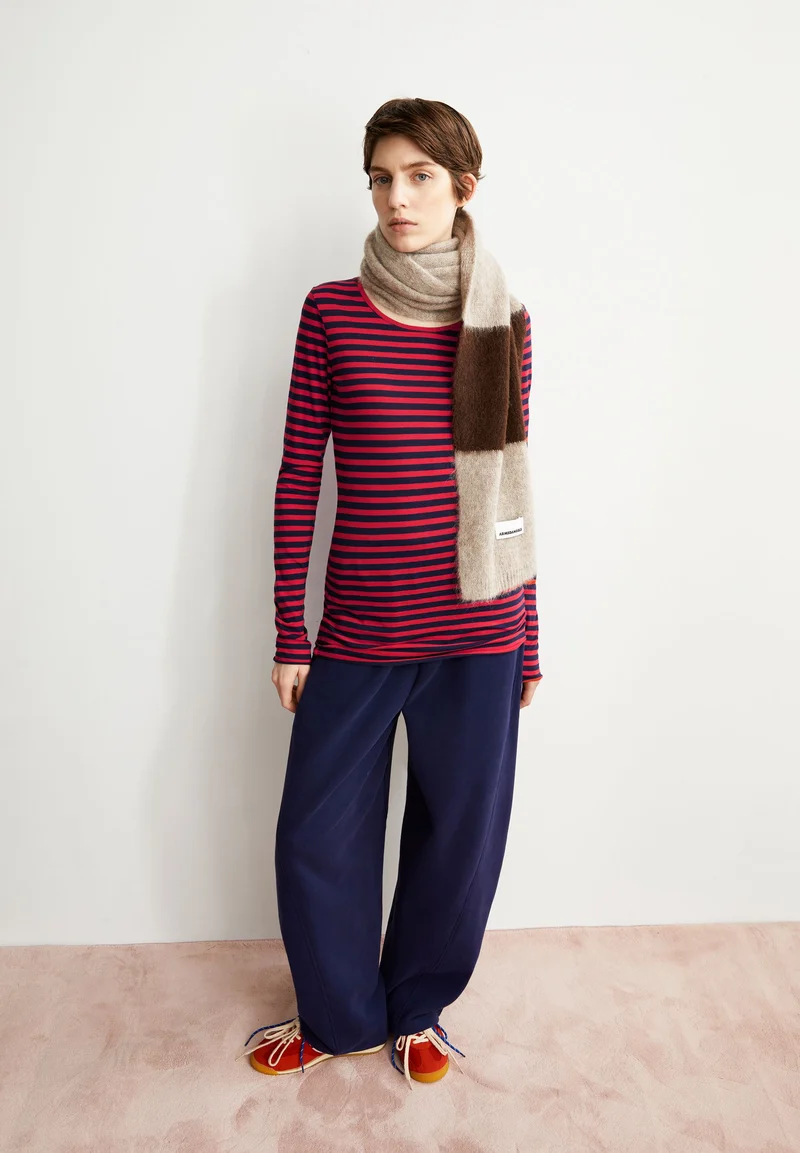 EINIAARA GESTREIFTES LANGARMSHIRT | tinted navy-candy apple