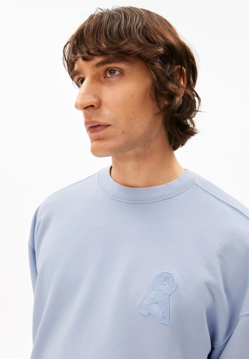 ICONIC Å GMT DYE SWEATSHIRT | wedgwood washed