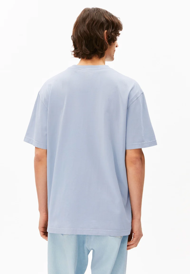 ICONIC Å MAARKOS GD T-SHIRT | wedgwood washed