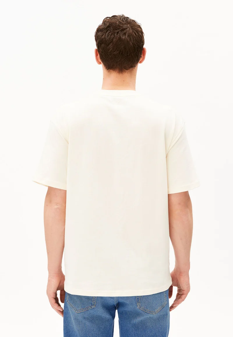 MAARKOS HEAVY WEIGHT T-SHIRT | oatmilk