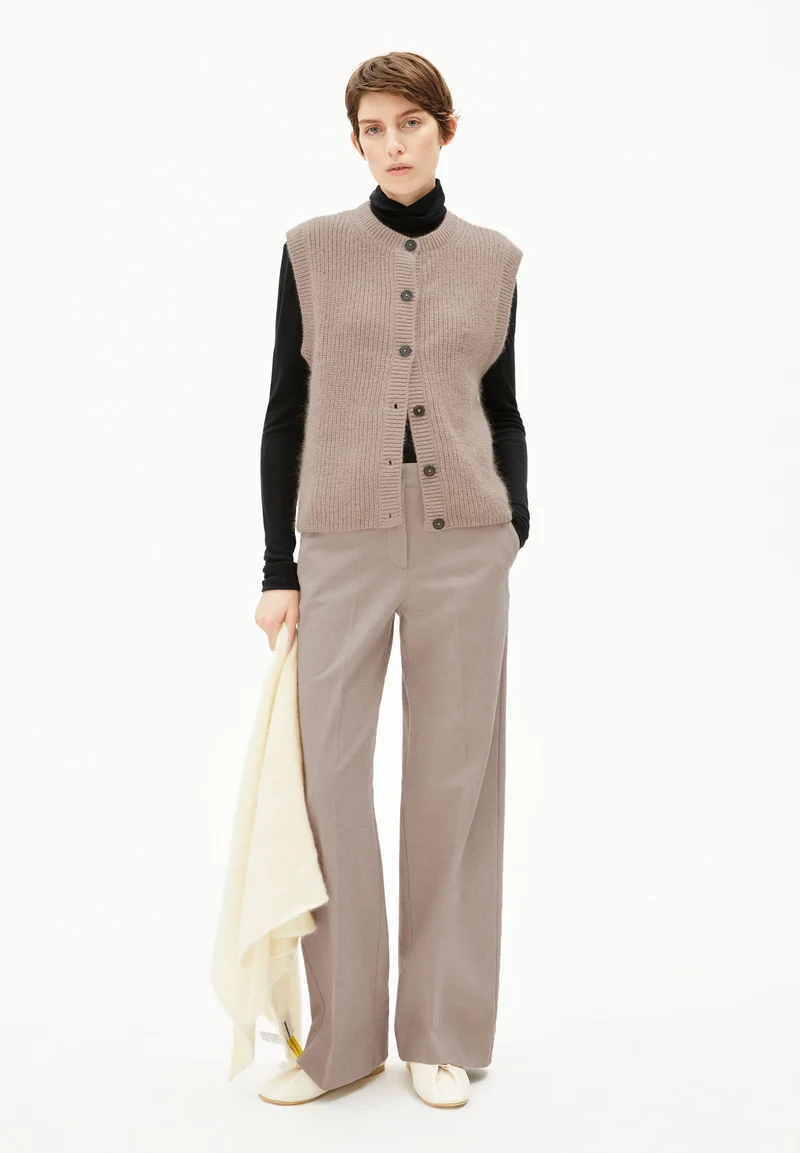 LEANDRAA HANDAAS | pure-walnut cream