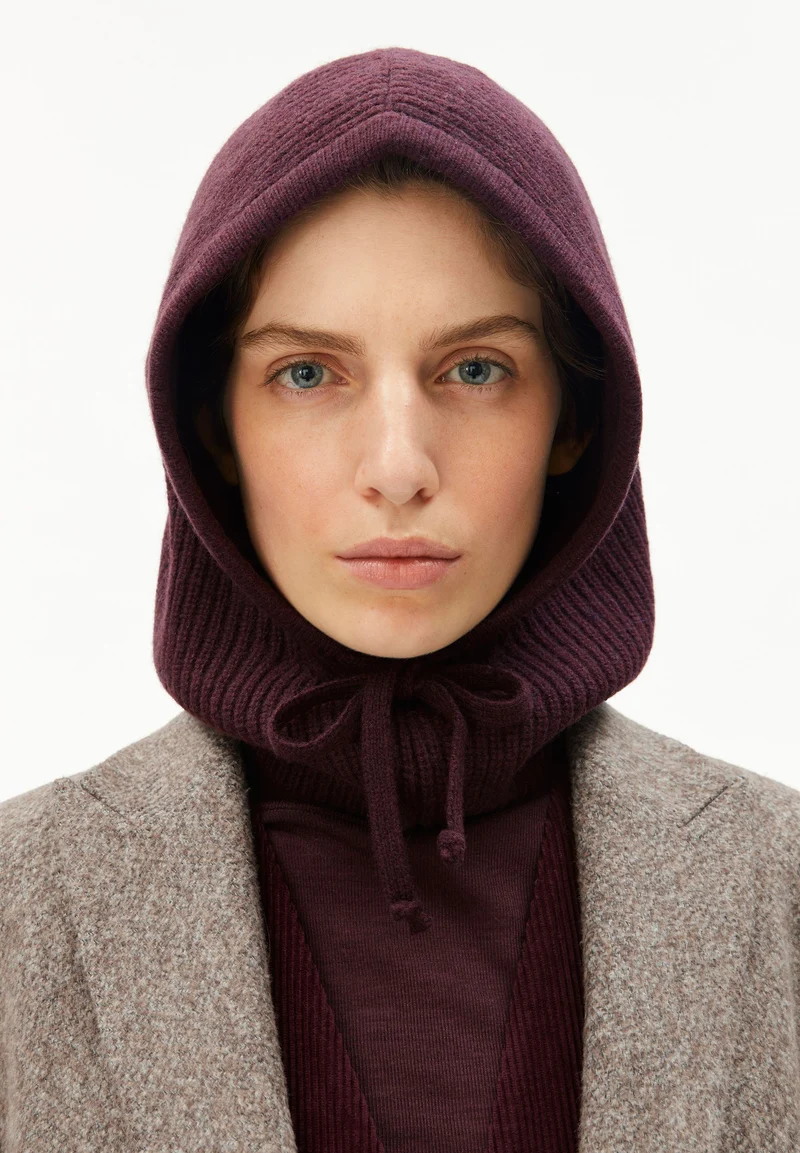 DEAATA | dark cranberry