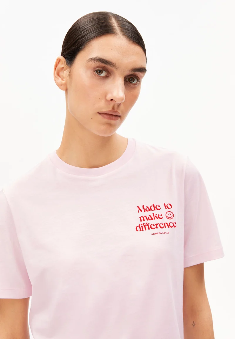 LUALAA EMBRO T-SHIRT | pink mist