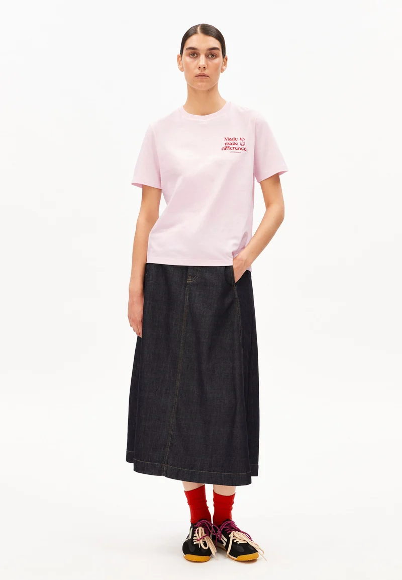 LUALAA EMBRO T-SHIRT | pink mist