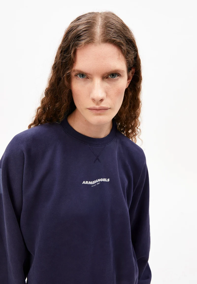 GMT DYE CREWNECK SWEATSHIRT | tinted navy