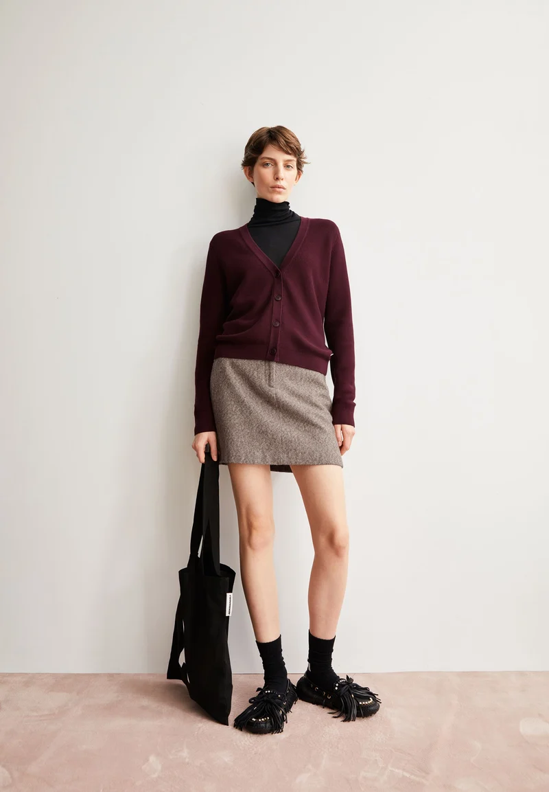 MENAAL LINKS LINKS CARDIGAN | dark cranberry