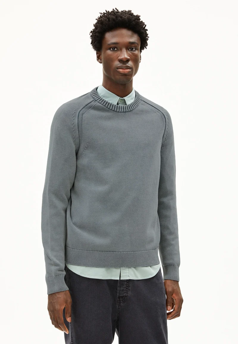 VAANJO GMT DYE STRICKPULLOVER | space steel