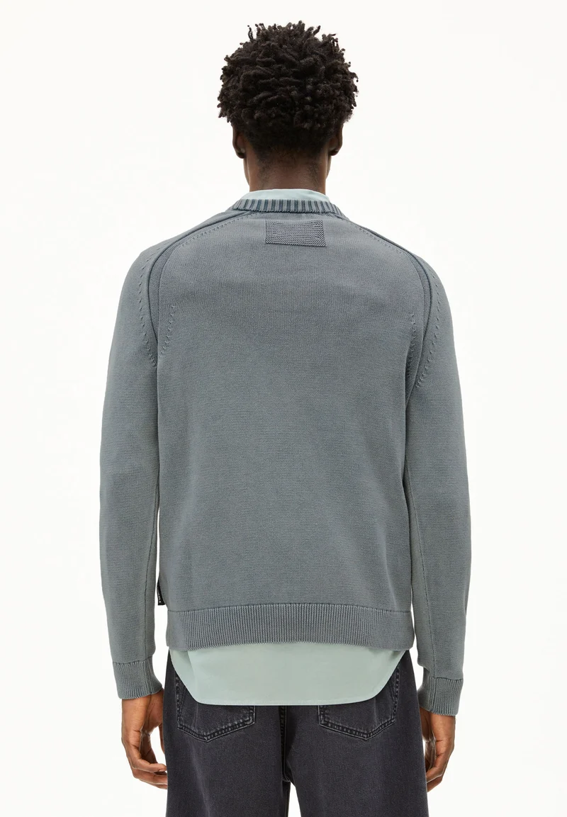 VAANJO GMT DYE STRICKPULLOVER | space steel
