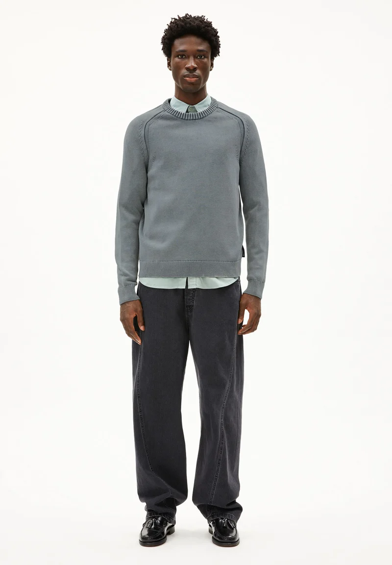 VAANJO GMT DYE STRICKPULLOVER | space steel
