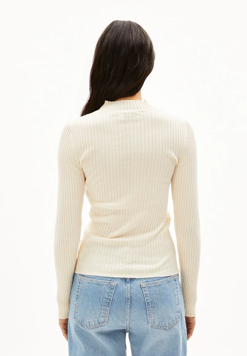 ALAANIA STRICKPULLOVER | oatmilk