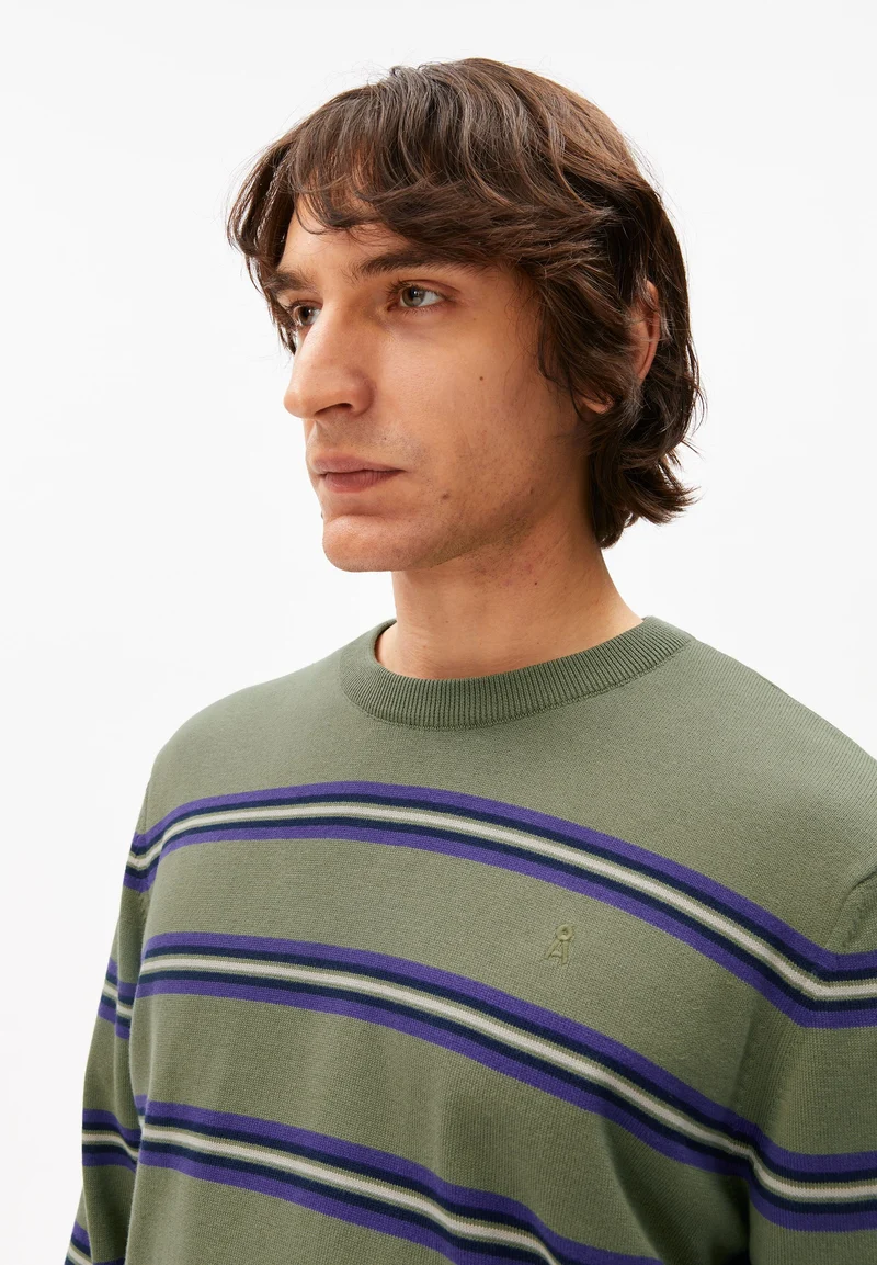 LOUKAA FEINSTRICKPULLOVER | fatigue green-tinted navy