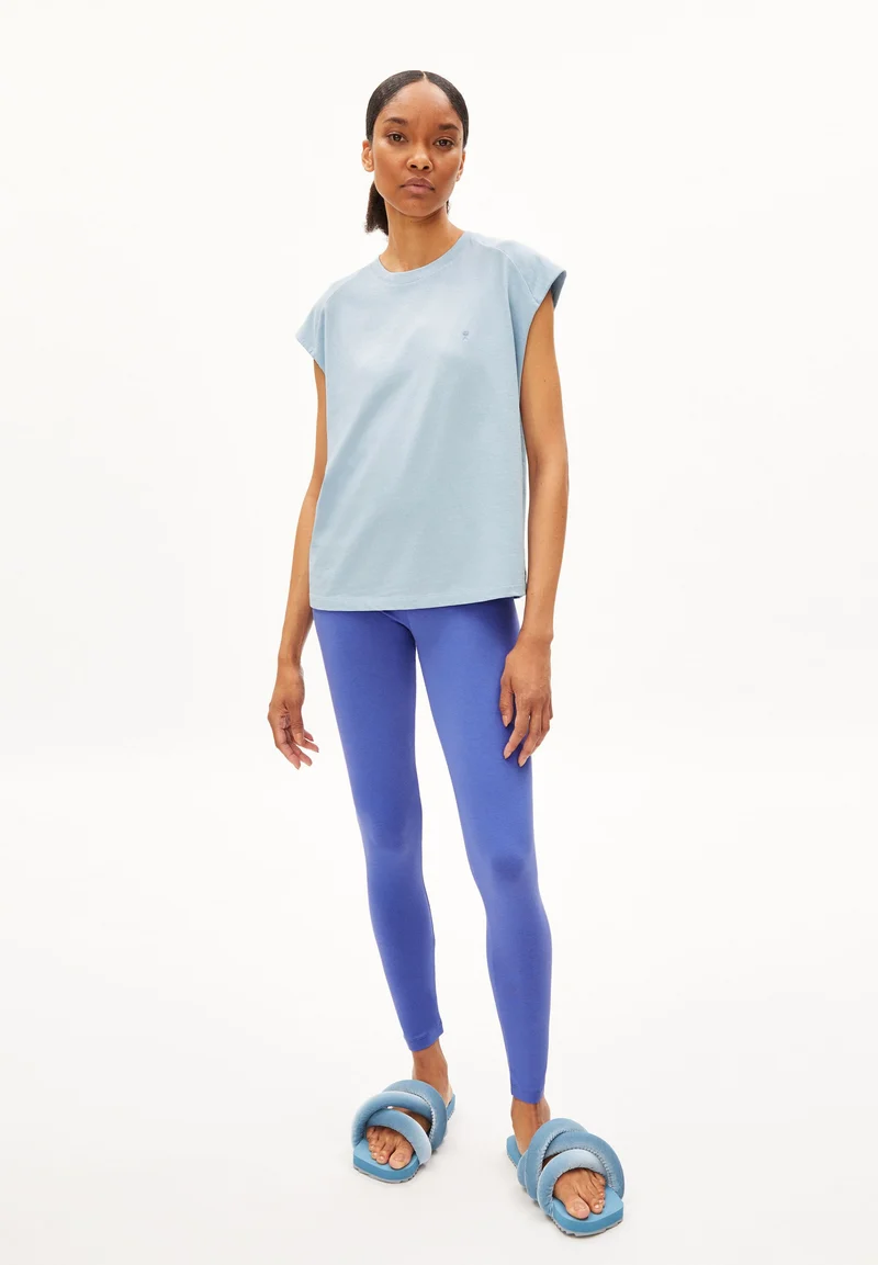 FARIBAA | vibrant violet