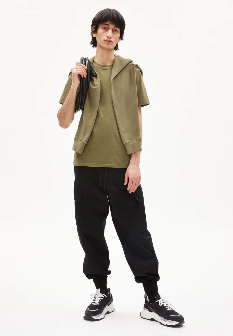 JAAMES T-SHIRT | oliva