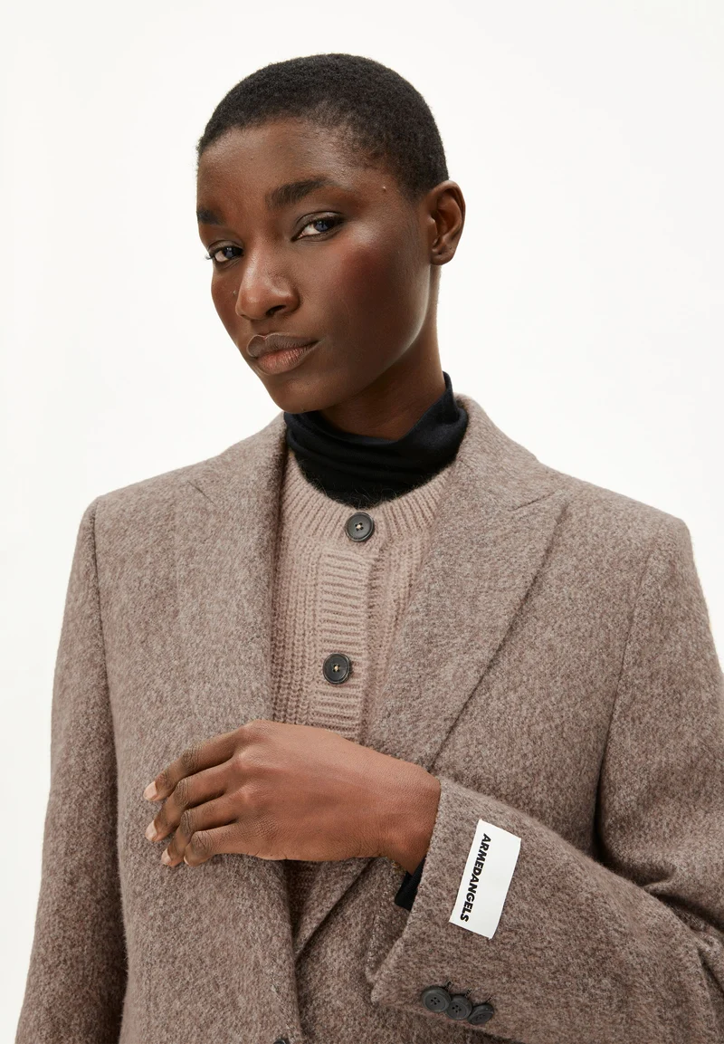 MIKULAA TWEED | pure-walnut cream