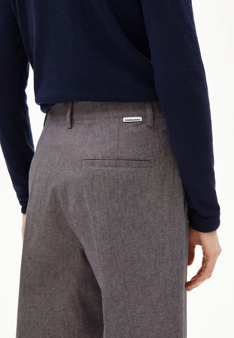 LEANDRAA HANDAAS | pure-tinted navy
