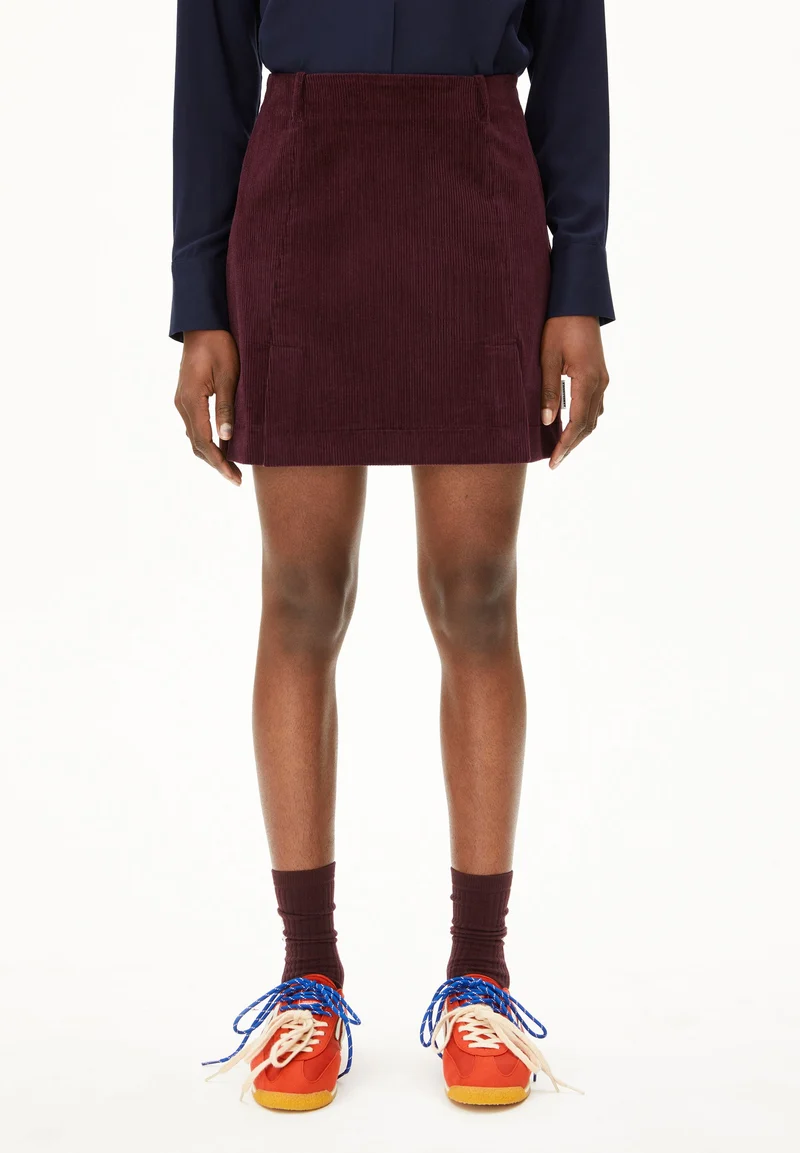 ZALAIAA CORDROCK | dark cranberry