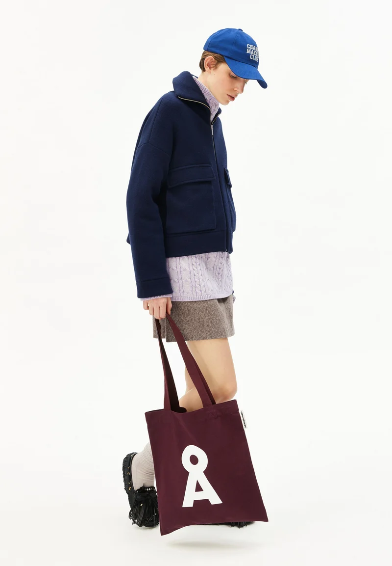 TOTAA BOLD TOTE BAG | dark cranberry