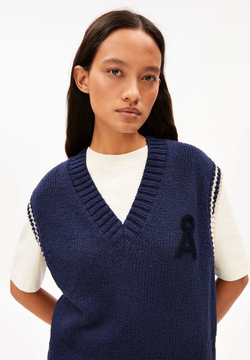 ICONIC Å COLLEGE PULLUNDER | tinted navy-oatmilk