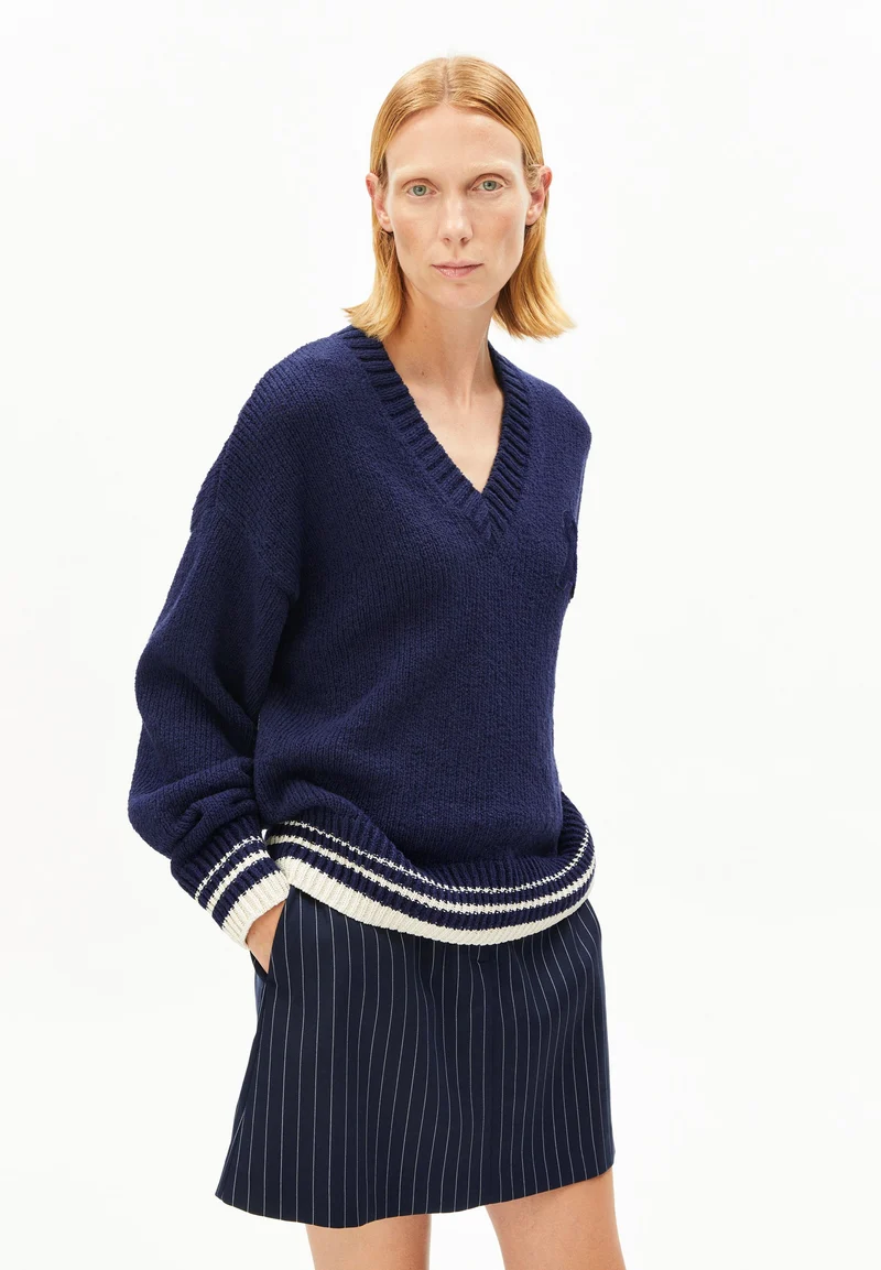 ICONIC Å COLLEGE STRICKPULLOVER | tinted navy-oatmilk