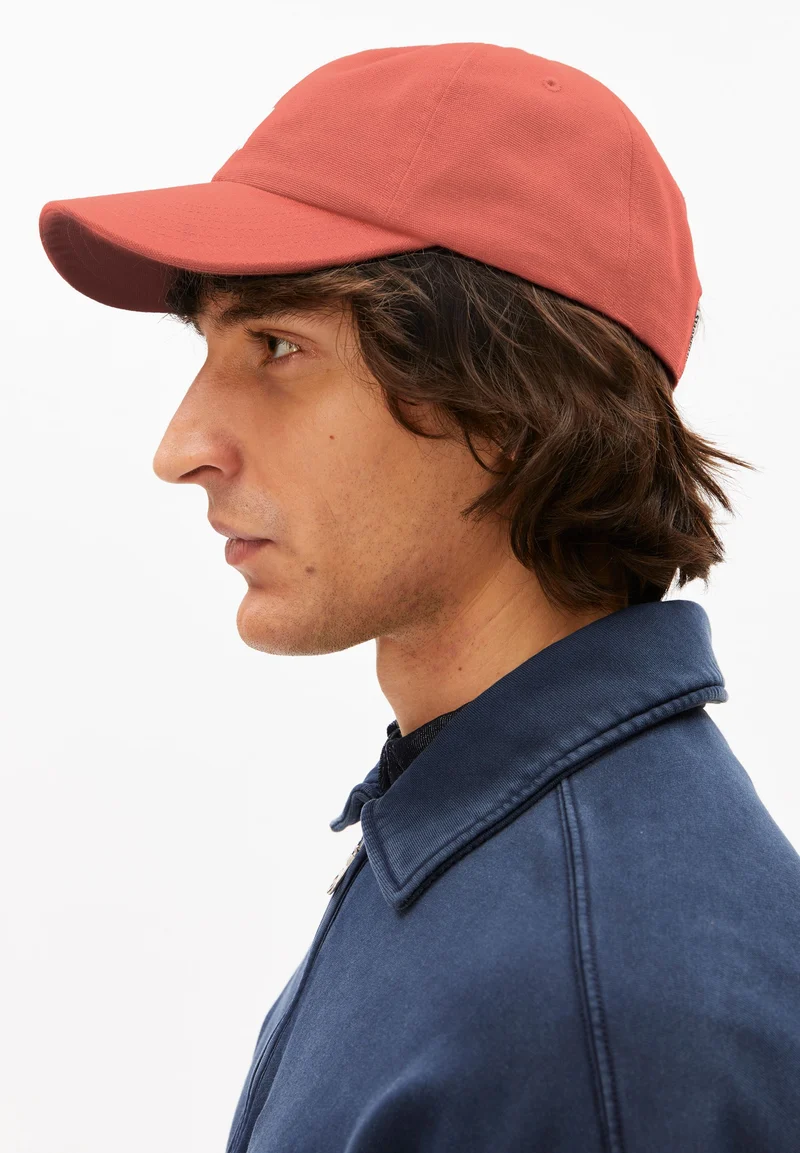 YENAAS BOLD KAPPE | tabasco red
