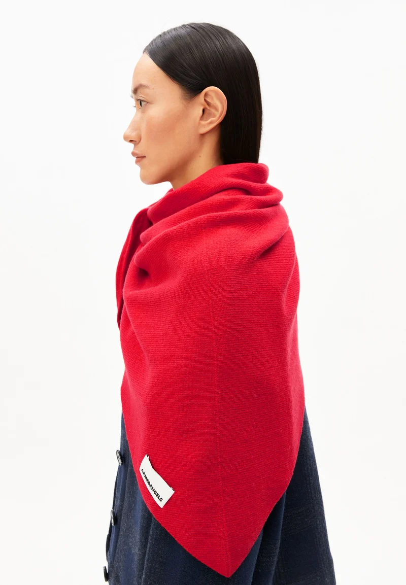 BRYANAA TRIANGLE SCARF | candy apple