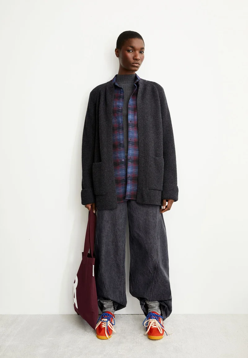 WARDAA STRICKJACKE | steel melange