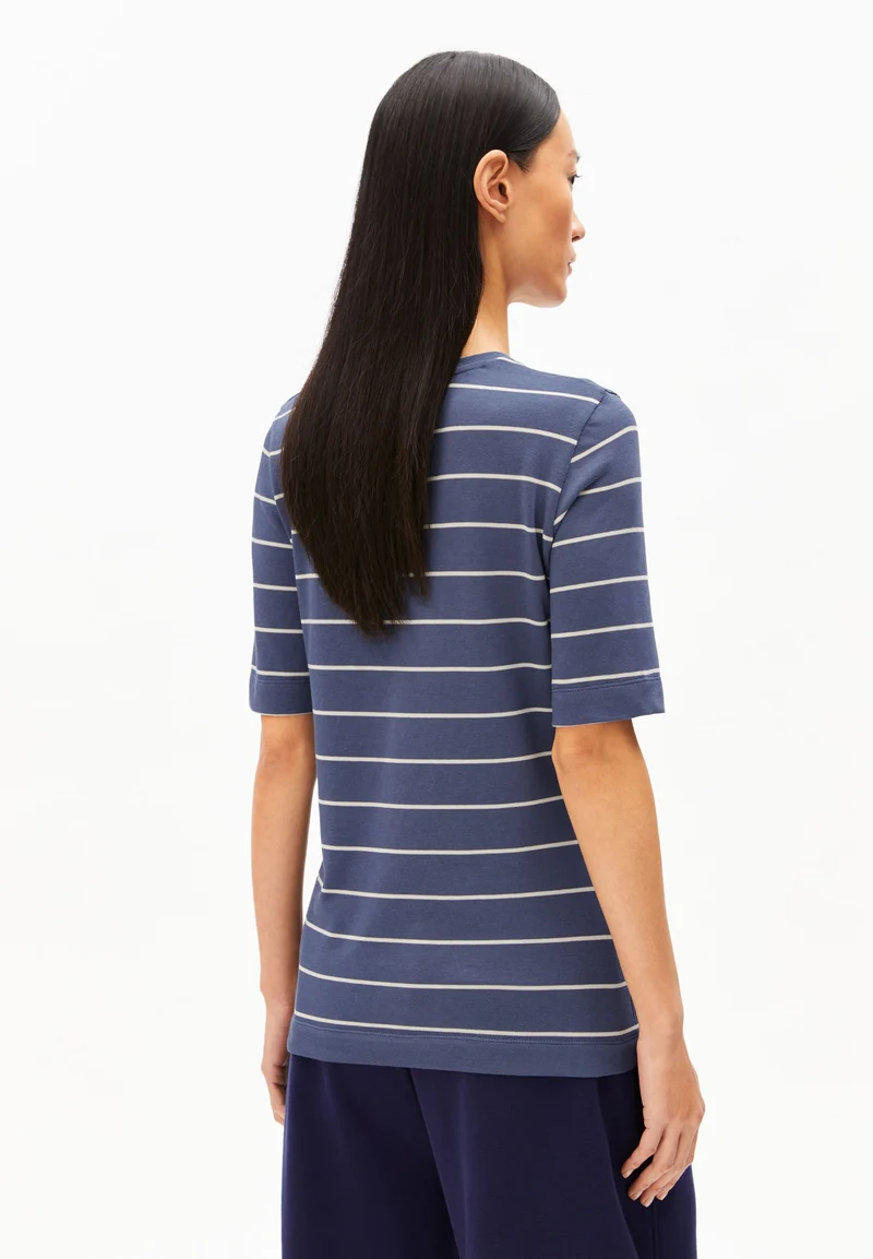 JAANISARA GESTREIFTES T-SHIRT | nightshadow-oatmilk