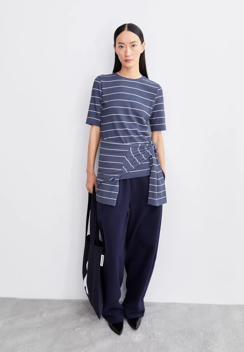 JAANISARA GESTREIFTES T-SHIRT | nightshadow-oatmilk
