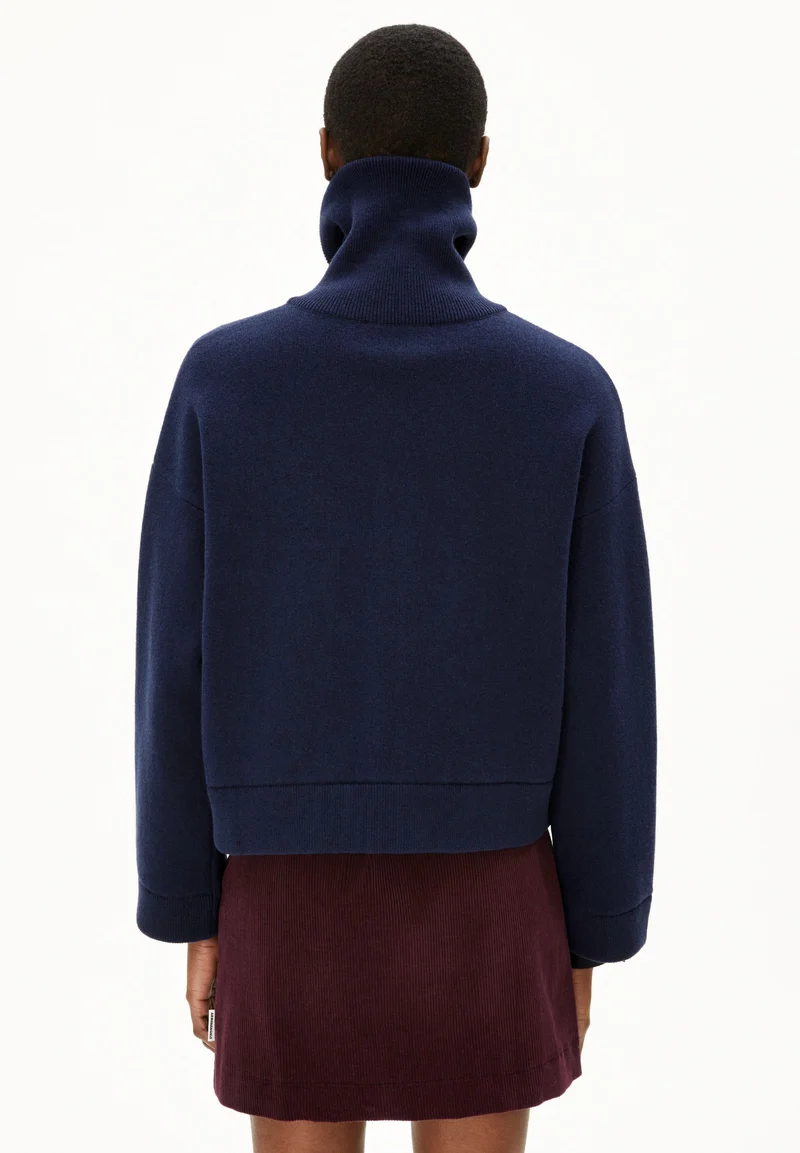 JOANIAAS STRICKJACKE | tinted navy