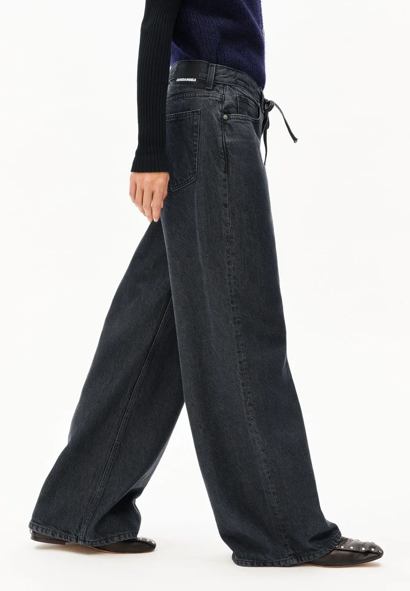 ASTRAEAAS MID WAIST WIDE JEANS | corno