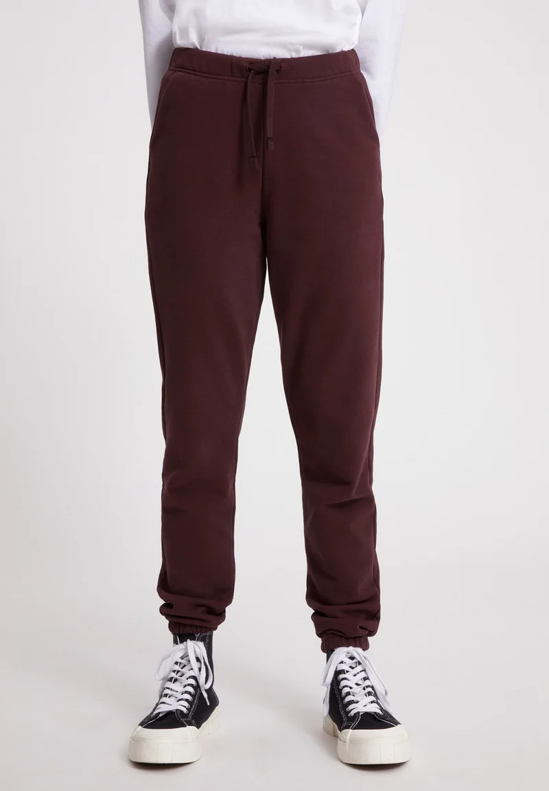 IVAA | aubergine