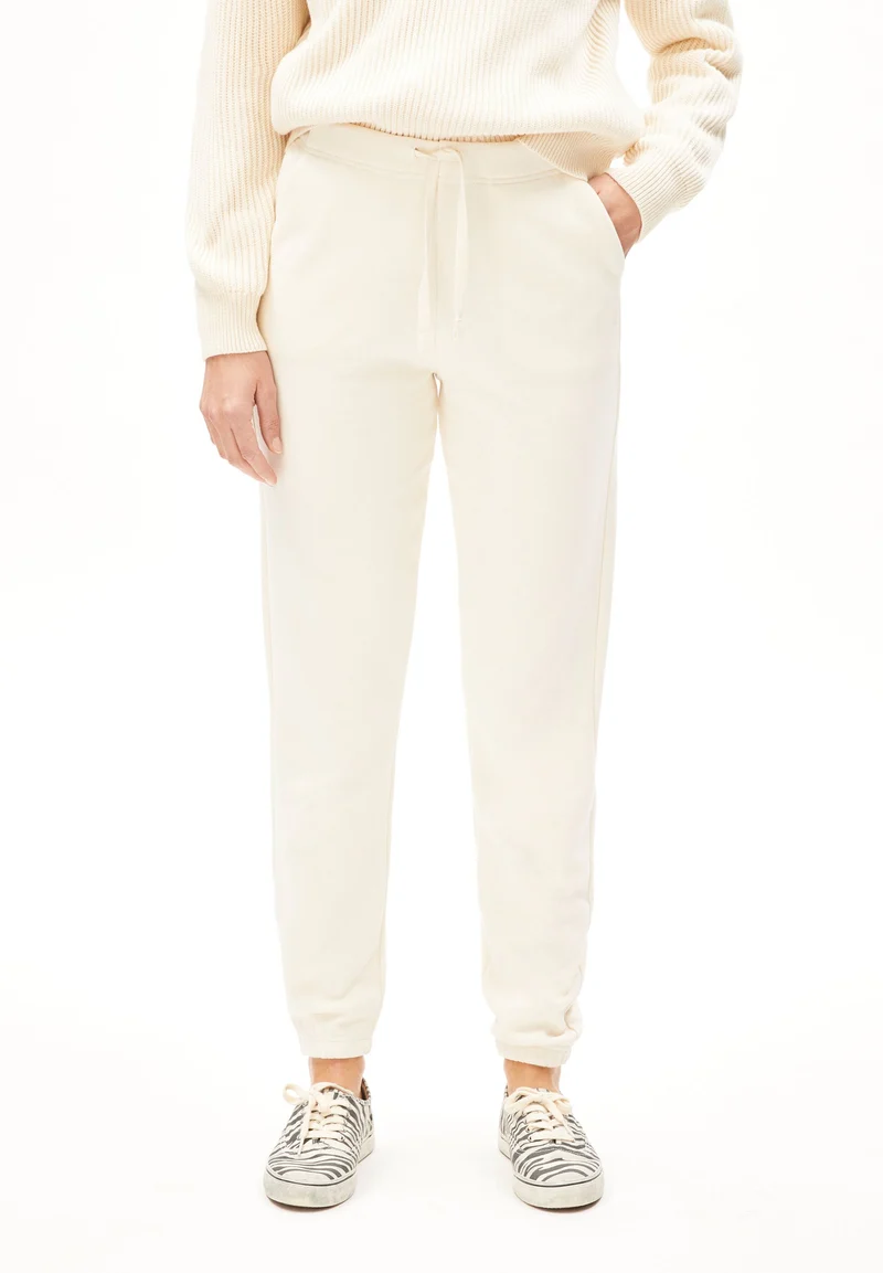 IVAA | undyed