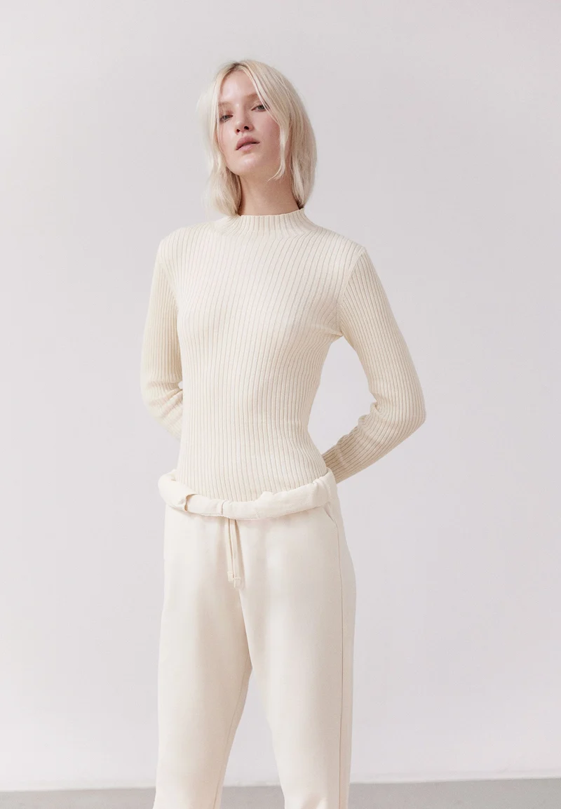 IVAA | undyed