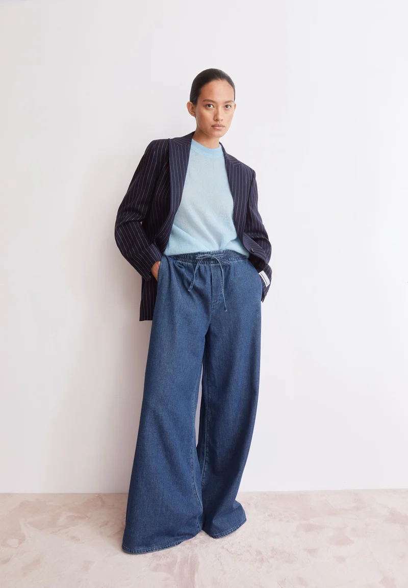 KELAANI JEANSHOSE | eau